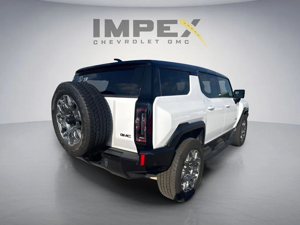 2025 GMC Hummer EV - Image 5 of 15