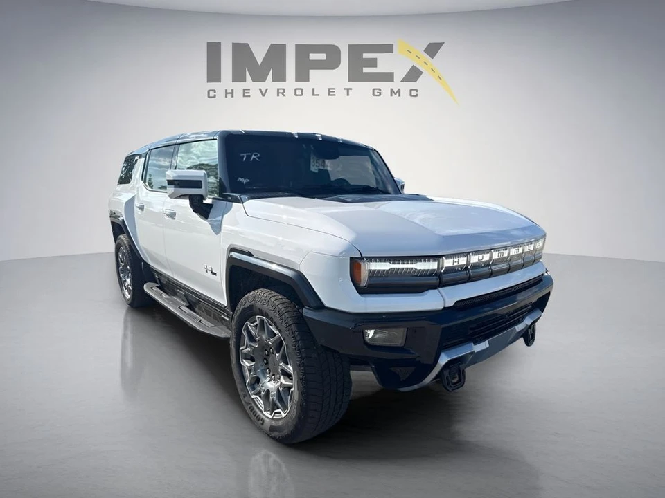 2025 GMC Hummer EV - Image 7 of 15