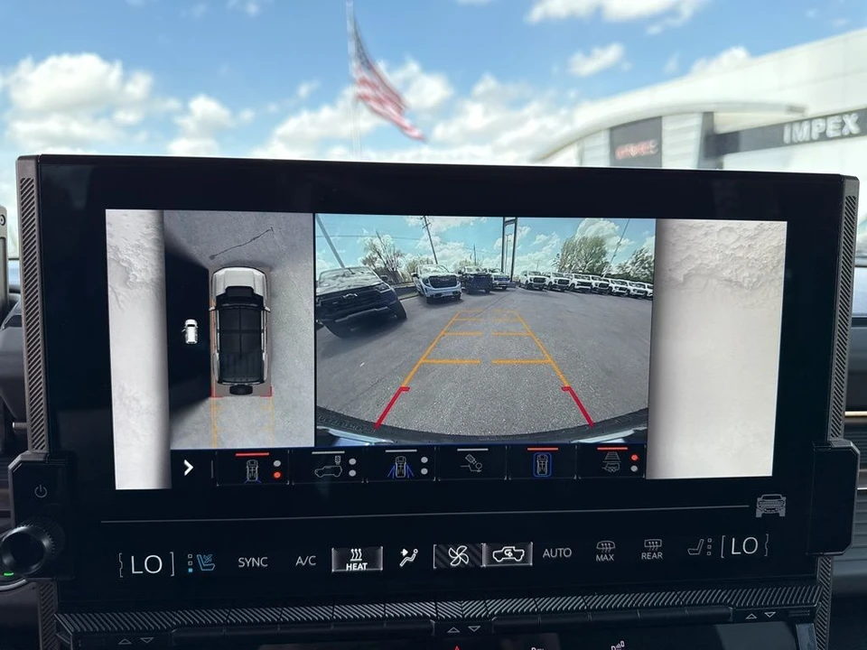 2025 GMC Hummer EV - Image 21 of 21