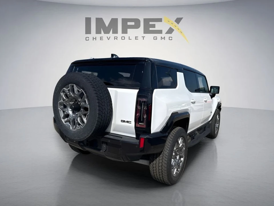 2025 GMC Hummer EV - Image 4 of 10