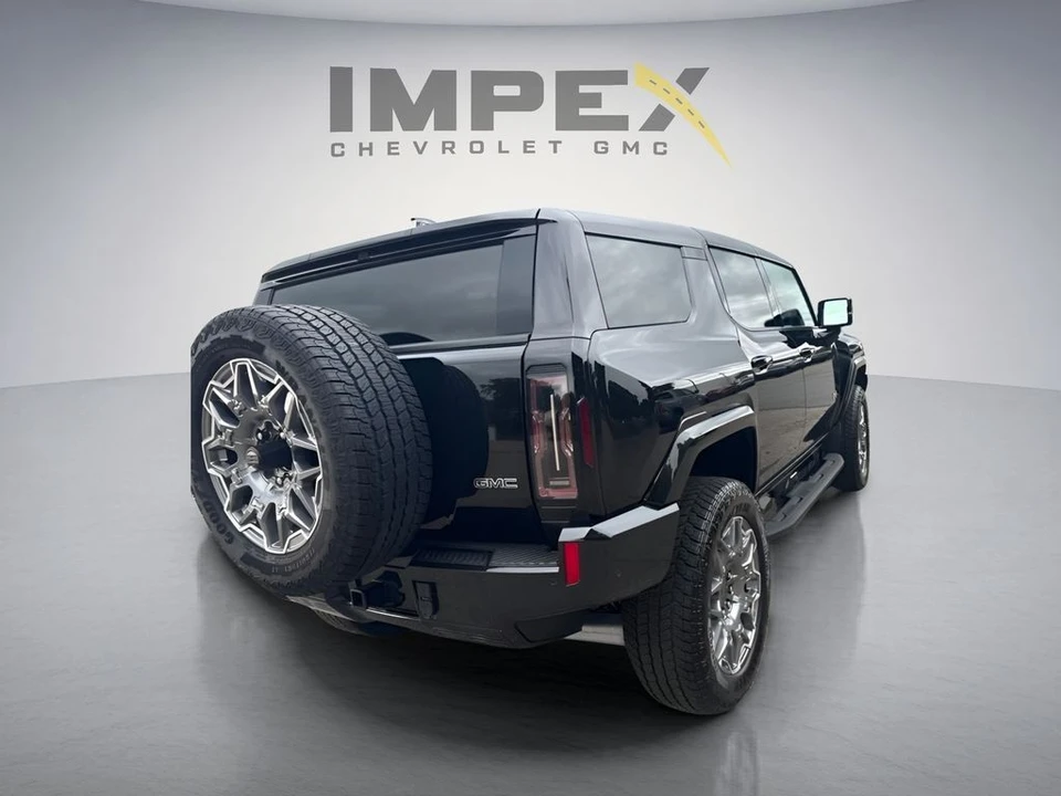 2025 GMC Hummer EV - Image 6 of 31