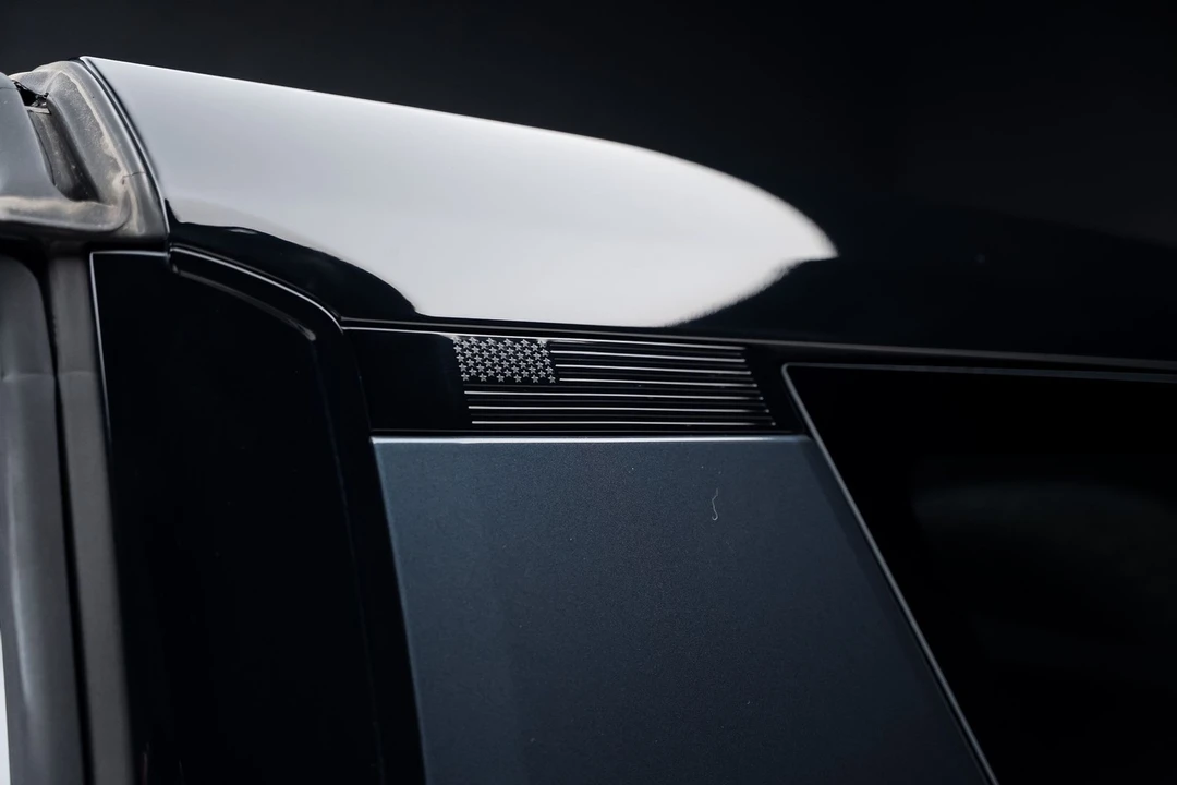 2025 GMC Hummer EV - Image 29 of 31