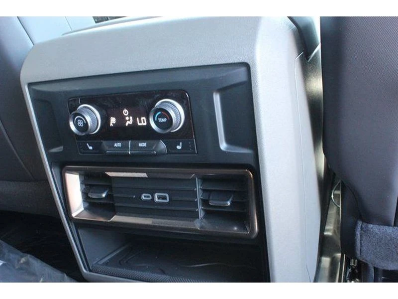 2025 GMC Hummer EV - Image 14 of 18