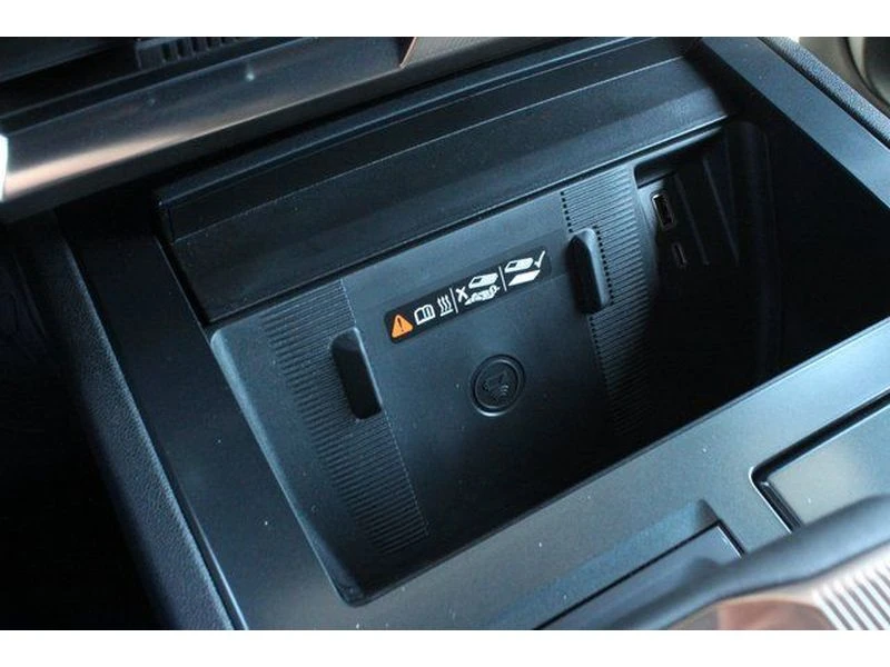 2025 GMC Hummer EV - Image 17 of 18