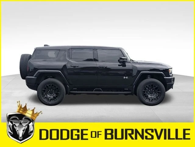 2025 GMC Hummer EV - Image 9 of 20