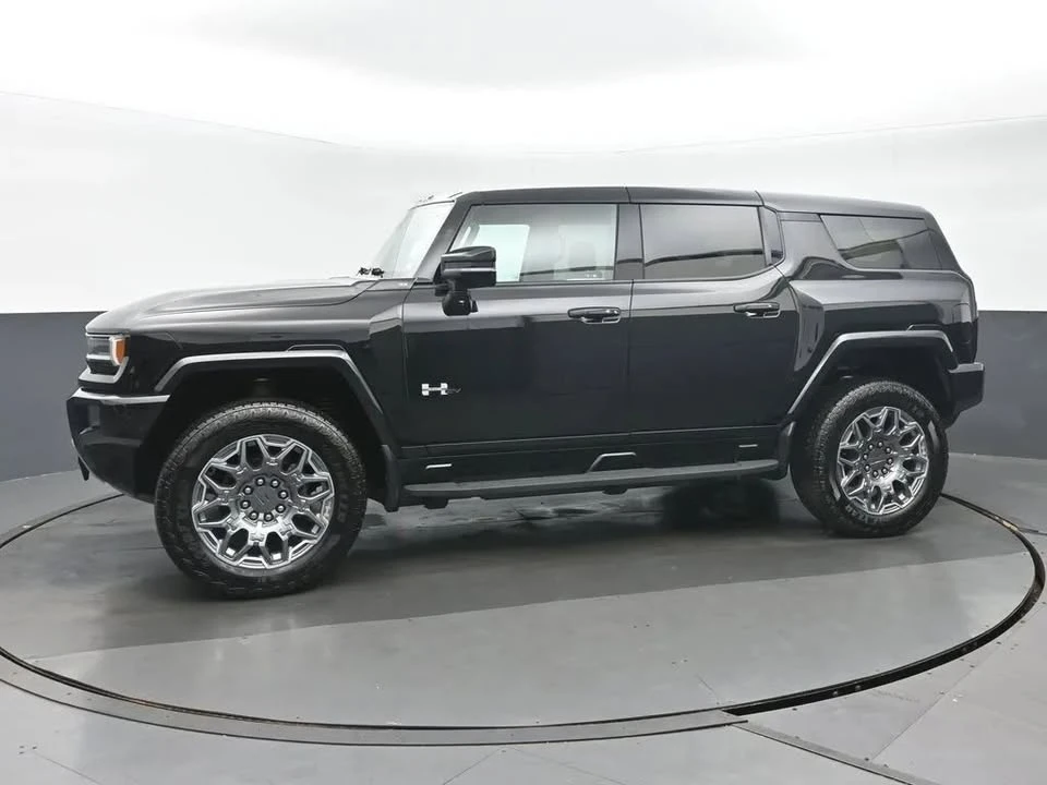 2025 GMC Hummer EV - Image 6 of 16