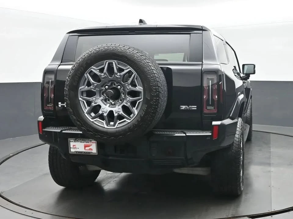2025 GMC Hummer EV - Image 4 of 16