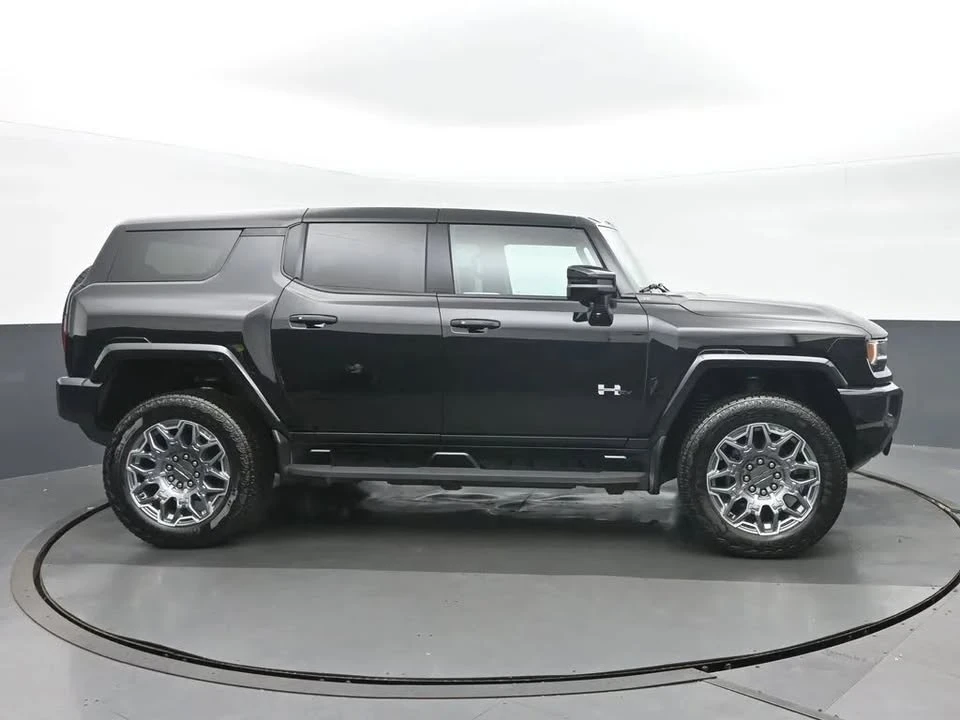 2025 GMC Hummer EV - Image 2 of 16