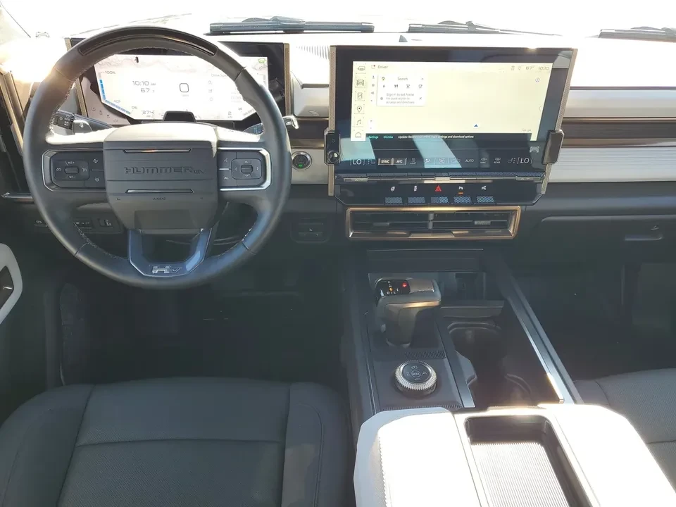 2025 GMC Hummer EV - Image 5 of 8
