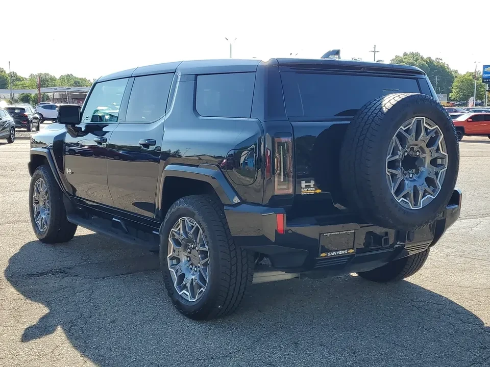 2025 GMC Hummer EV - Image 2 of 8