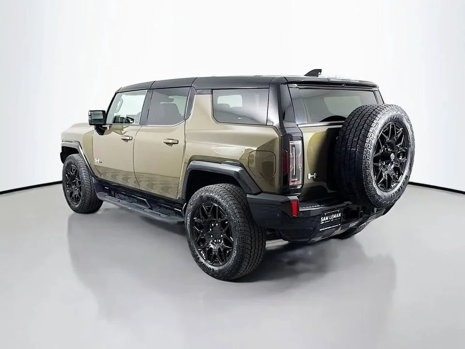 2025 GMC Hummer EV - Image 4 of 20