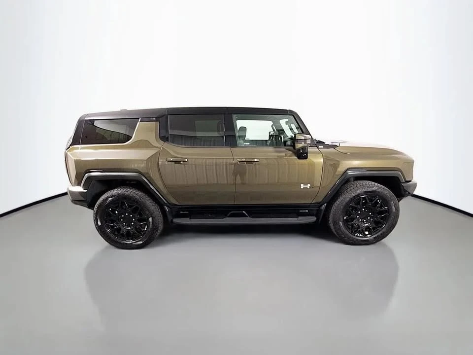 2025 GMC Hummer EV - Image 7 of 20