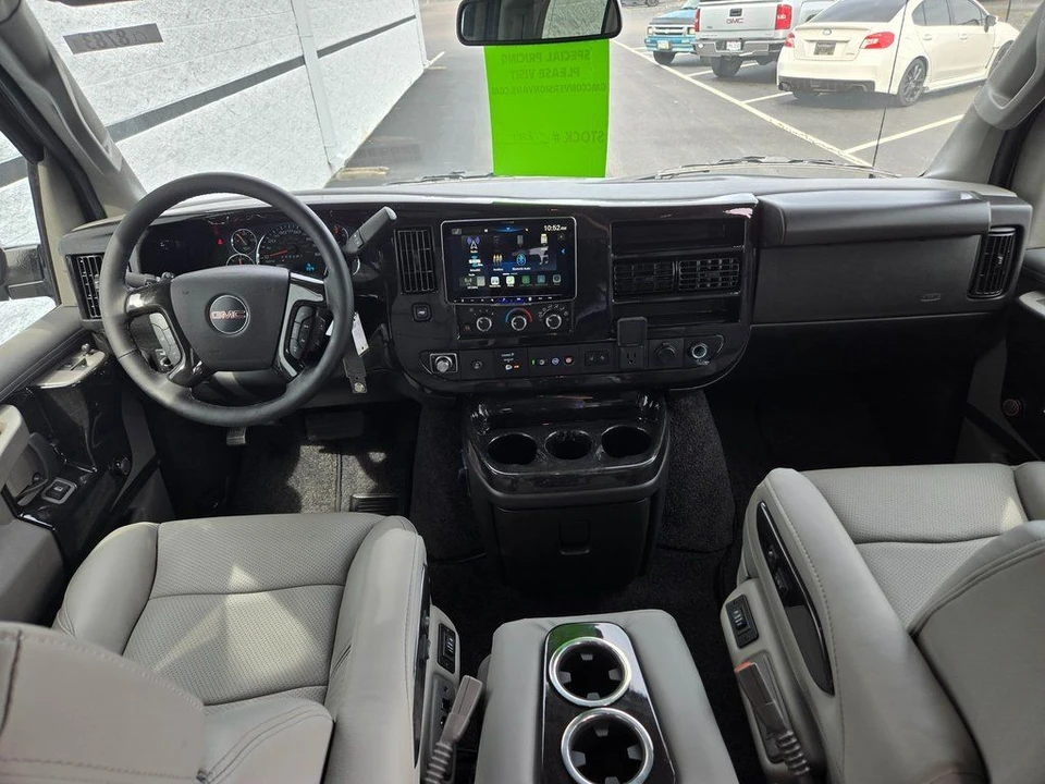2025 GMC Savana - Image 2 of 12