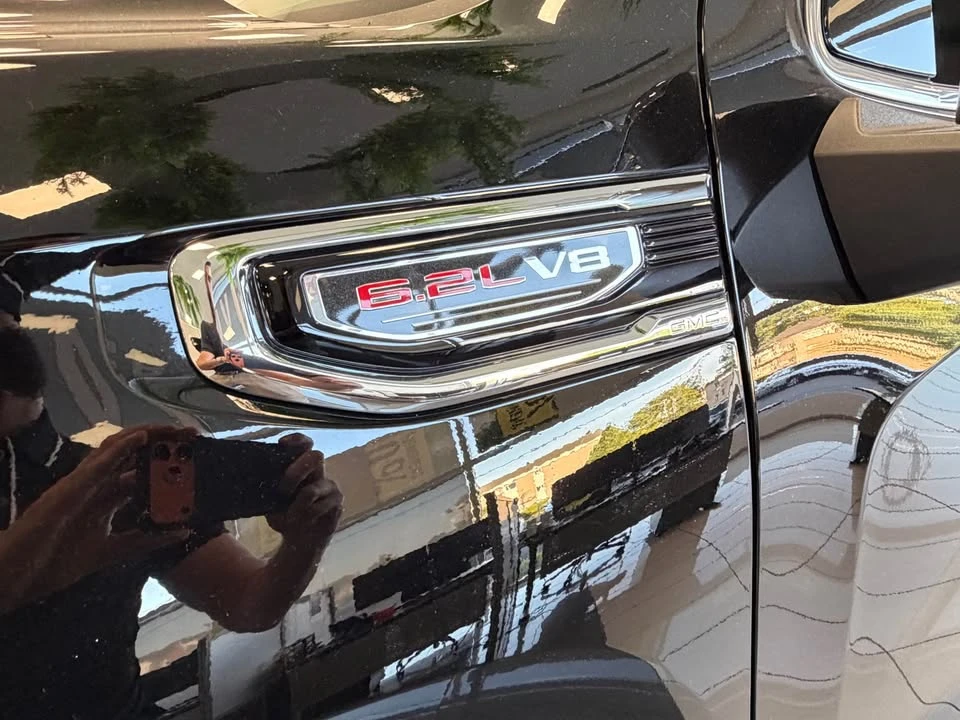 2025 GMC Sierra 5th Gen - Image 3 of 9