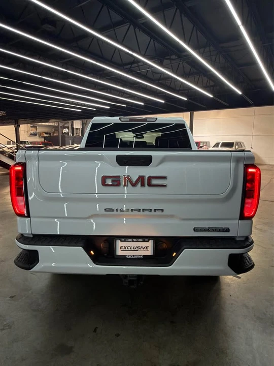 2025 GMC Sierra 5th Gen - Image 17 of 20