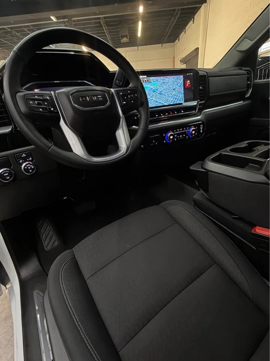 2025 GMC Sierra 5th Gen - Image 16 of 20