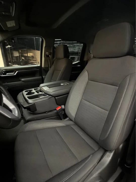 2025 GMC Sierra 5th Gen - Image 14 of 20