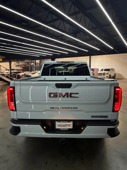2025 GMC Sierra 5th Gen - Image 4 of 20