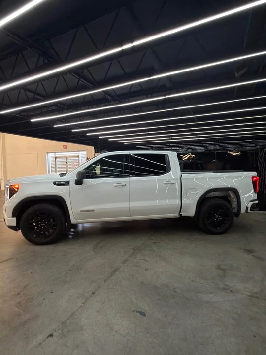 2025 GMC Sierra 5th Gen - Image 18 of 20