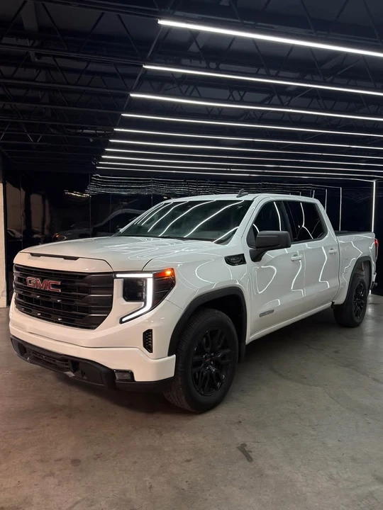 2025 GMC Sierra 5th Gen - Image 2 of 20