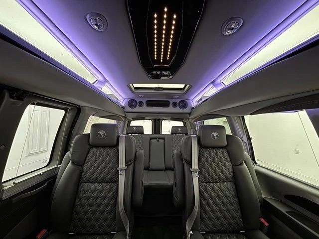2025 GMC Savana - Image 2 of 21