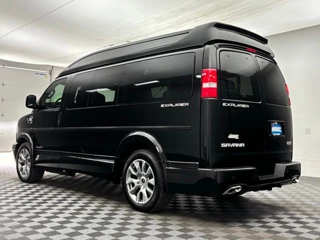2025 GMC Savana - Image 14 of 21