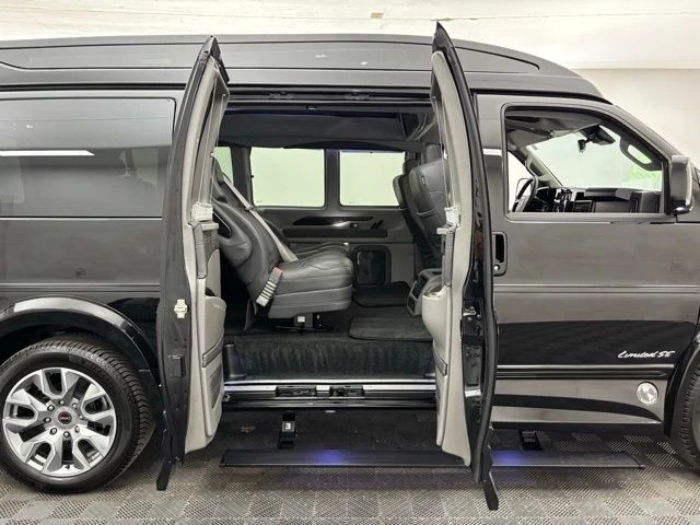 2025 GMC Savana - Image 7 of 21
