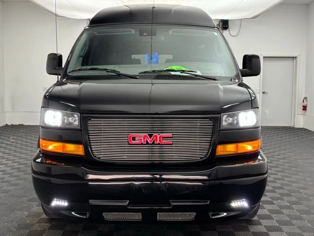 2025 GMC Savana - Image 5 of 21