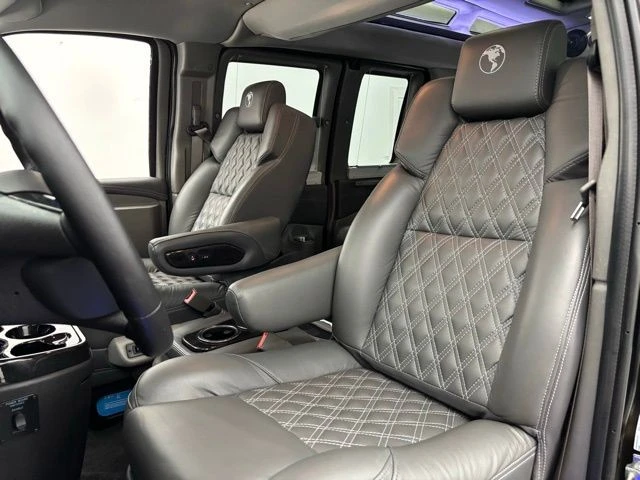 2025 GMC Savana - Image 20 of 21