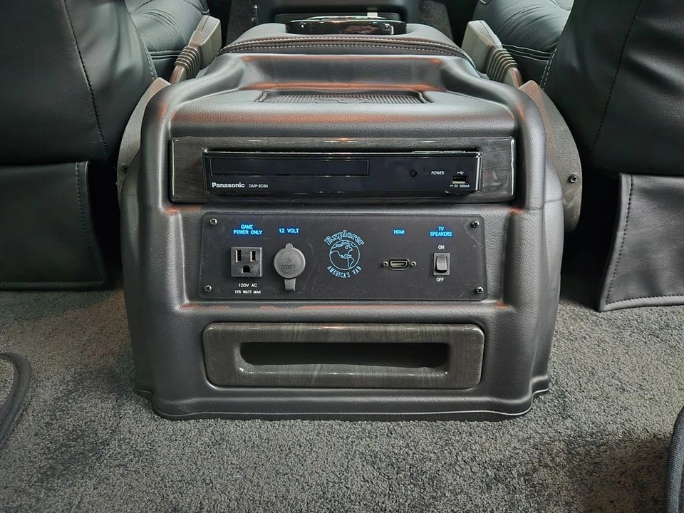 2025 GMC Savana - Image 8 of 21