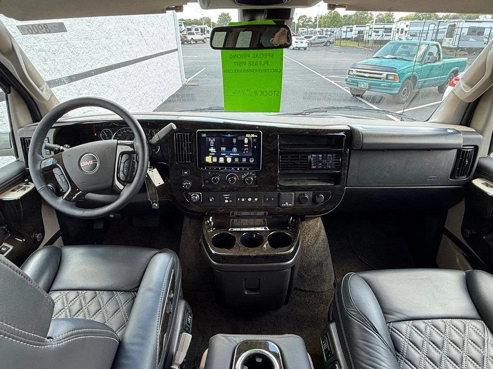 2025 GMC Savana - Image 2 of 21