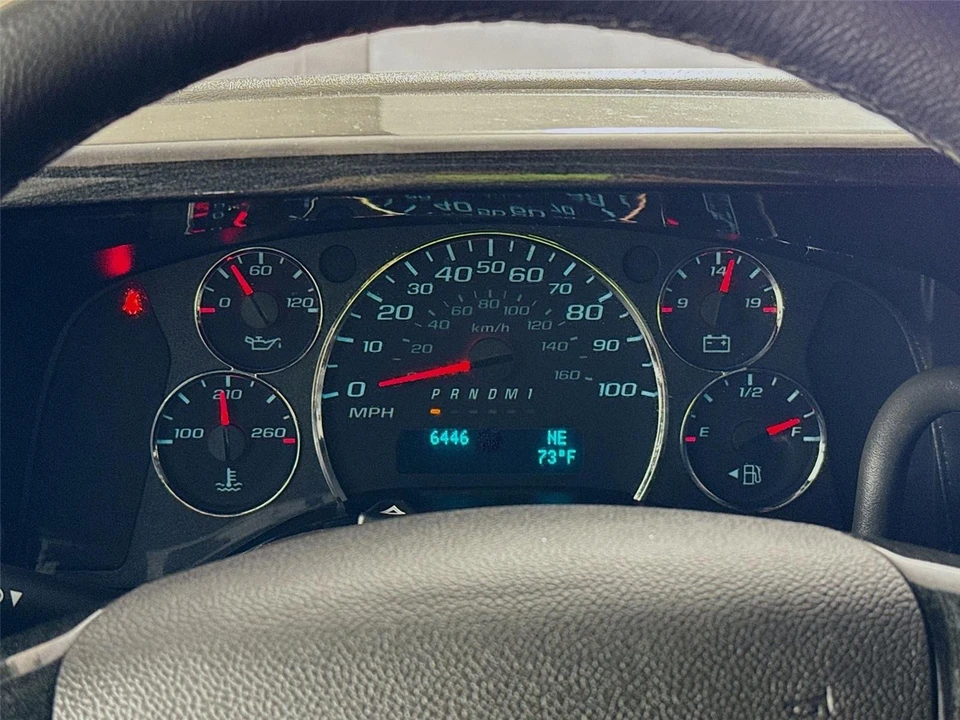 2025 GMC Savana - Image 4 of 14