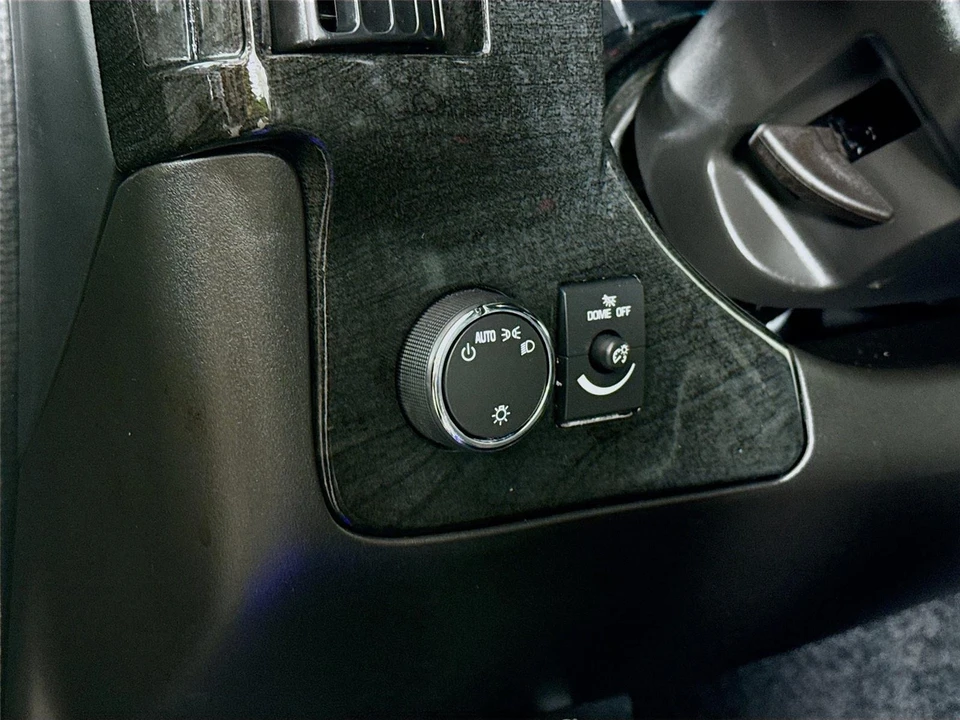 2025 GMC Savana - Image 7 of 21