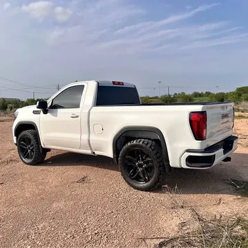2025 GMC Sierra