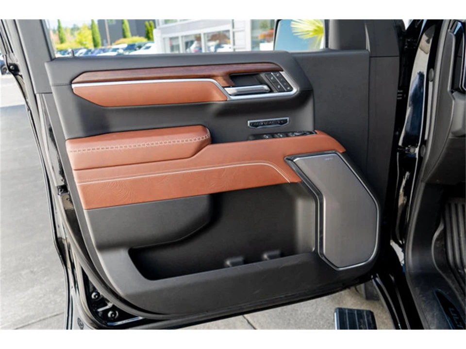 2025 GMC Sierra 5th Gen - Image 11 of 12
