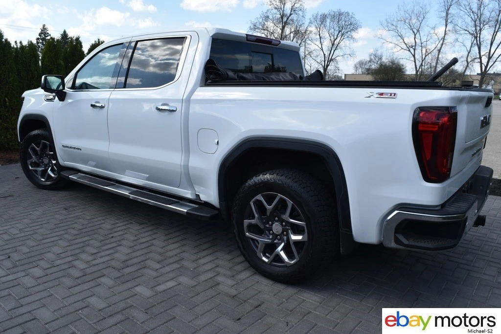 2025 GMC Sierra 5th Gen - Image 8 of 21