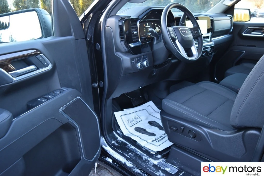 2025 GMC Sierra 5th Gen - Image 11 of 21