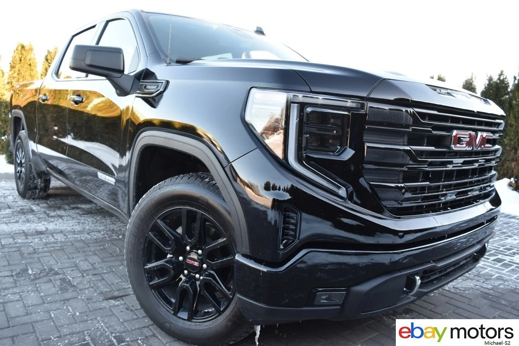 2025 GMC Sierra 5th Gen - Image 2 of 21