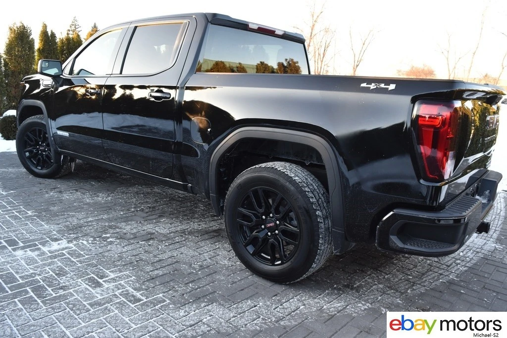 2025 GMC Sierra 5th Gen - Image 7 of 21