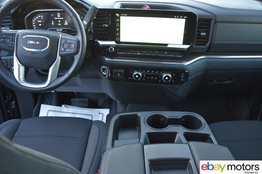 2025 GMC Sierra 5th Gen - Image 14 of 21