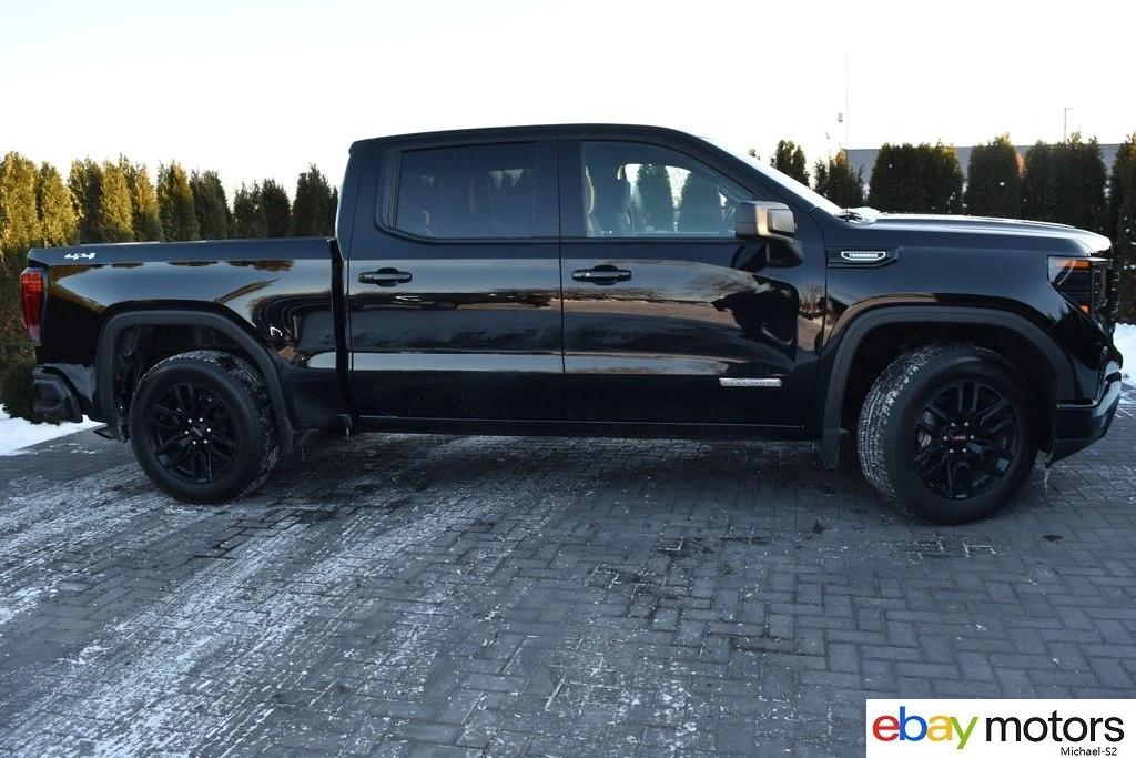 2025 GMC Sierra 5th Gen - Image 4 of 21