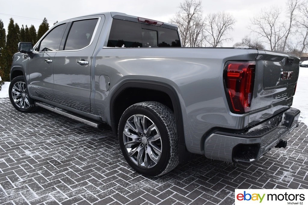 2025 GMC Sierra 5th Gen - Image 7 of 21