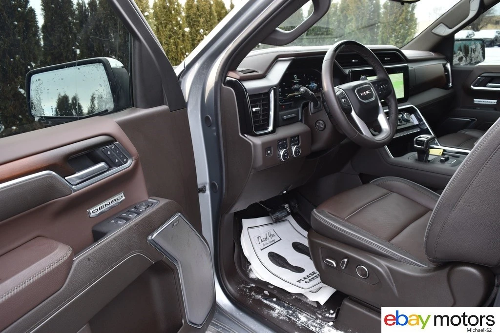 2025 GMC Sierra 5th Gen - Image 11 of 21