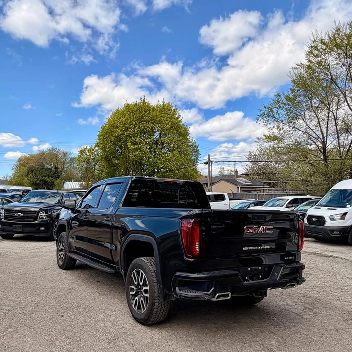 2025 GMC Sierra 5th Gen - Image 6 of 9