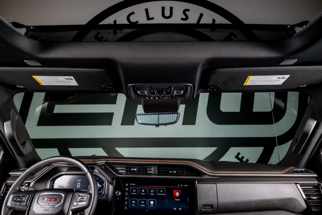 2025 GMC Sierra 5th Gen - Image 10 of 12