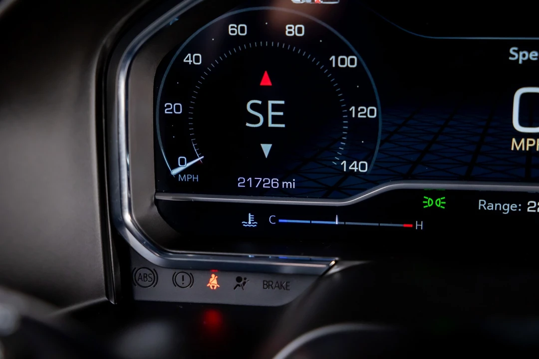 2025 GMC Sierra 5th Gen - Image 18 of 21