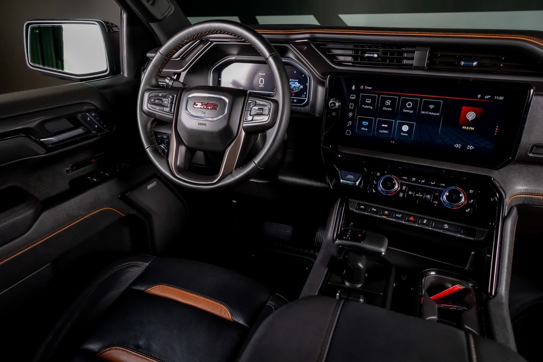 2025 GMC Sierra 5th Gen - Image 7 of 21