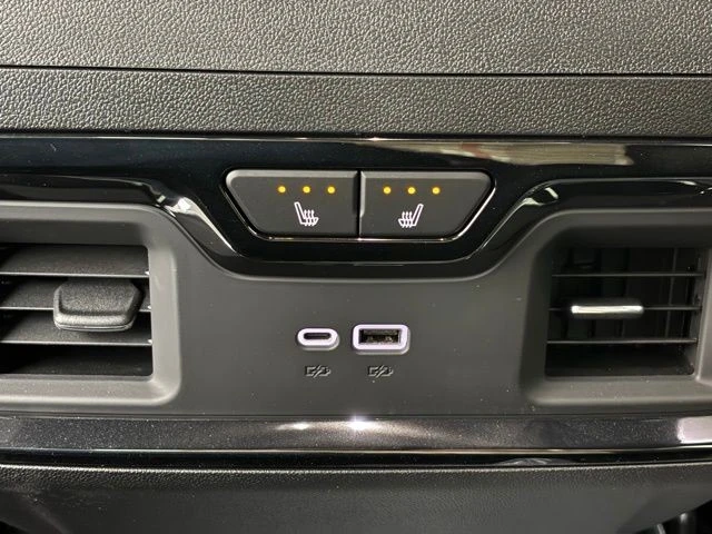 2025 GMC Sierra 5th Gen - Image 8 of 12