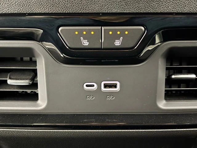 2025 GMC Sierra 5th Gen - Image 7 of 12