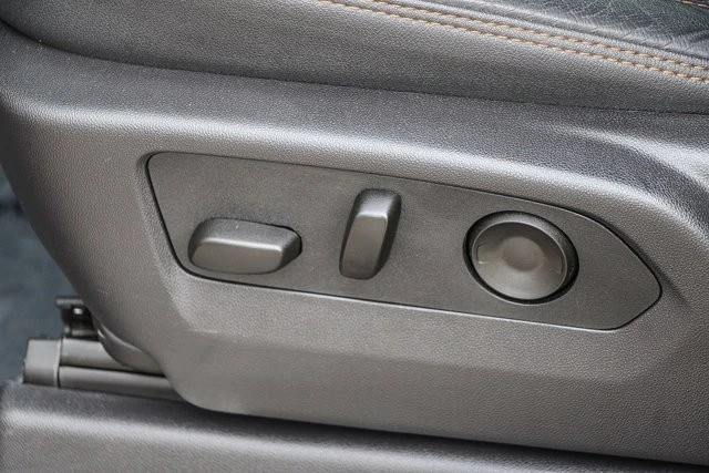 2025 GMC Sierra 5th Gen - Image 20 of 21
